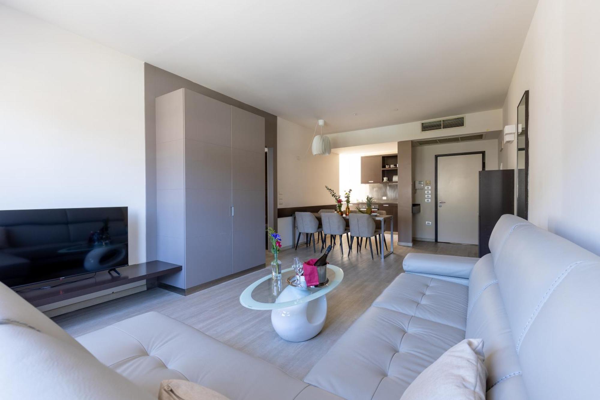 Wall Art Hotel & Residence Prato  Bagian luar foto